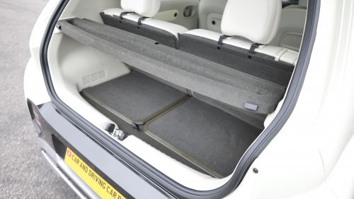 HYUNDAI INSTER ELECTRIC HATCHBACK 85kW 01 49kWh 5dr Auto view 6